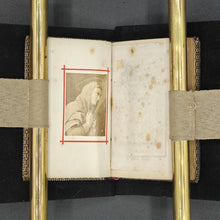 Load image into Gallery viewer, Petit paroissien bijou avec offices et prières suivis de la messe du mariage - ca. 1900