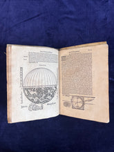 Load image into Gallery viewer, Conocer la altitud del Sol sobre el Horizonte en qualquier día y hora por los rayos del Sol: Peter Apian - Cosmographia (1575)