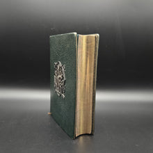 Load image into Gallery viewer, Heures Romaines avec figures par A. Queroy, gravées par A. Gusman (ca. 1890)